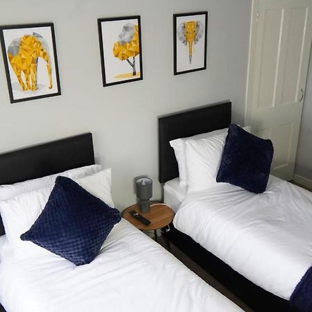 Portobello House - Four Bedroom House Perfect For Contractors - Sleeps 6 - Free Parking วุลฟ์เวอร์แฮมป์ตัน ภายนอก รูปภาพ