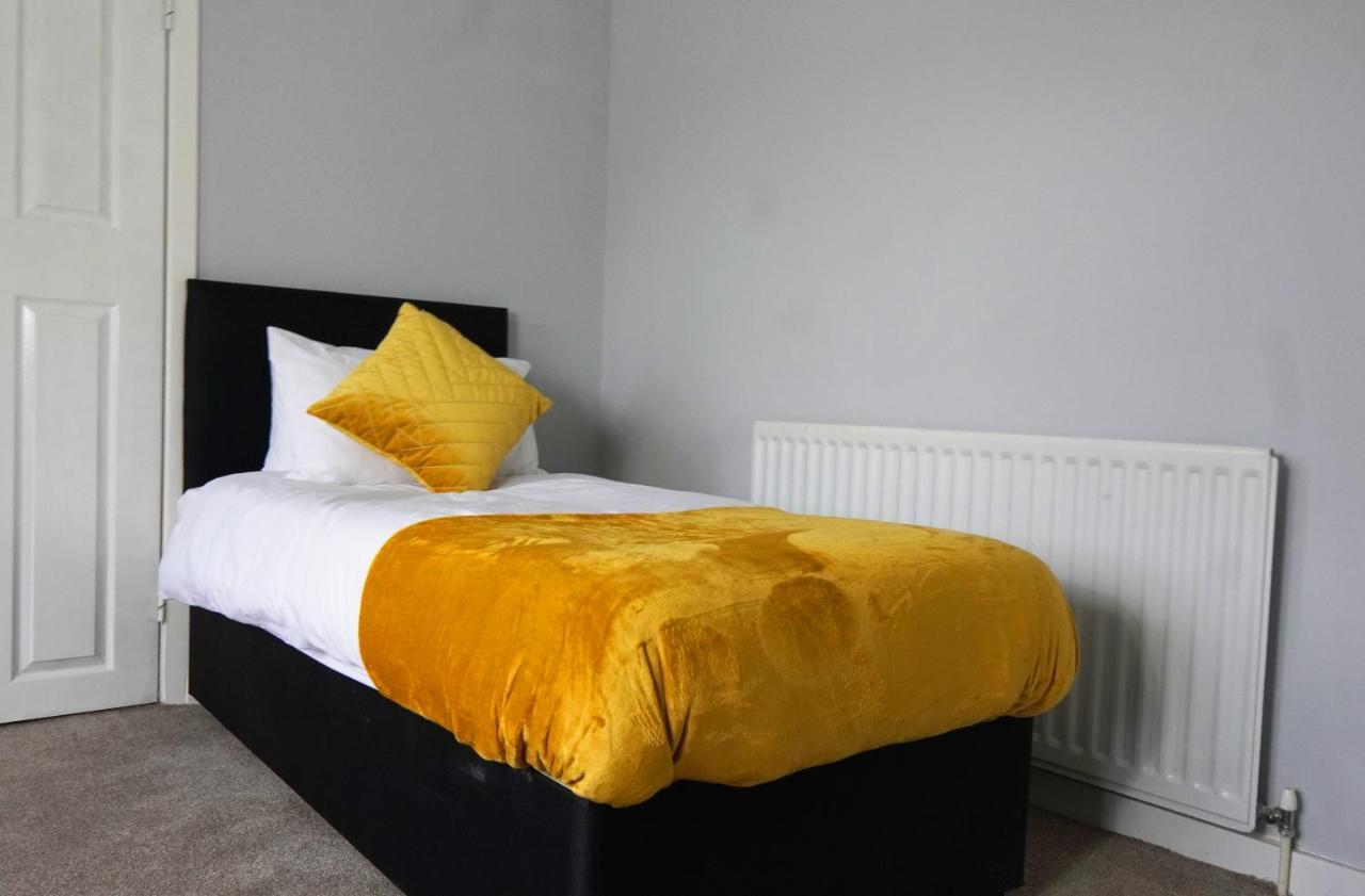 Portobello House - Four Bedroom House Perfect For Contractors - Sleeps 6 - Free Parking วุลฟ์เวอร์แฮมป์ตัน ภายนอก รูปภาพ
