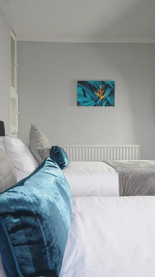 Portobello House - Four Bedroom House Perfect For Contractors - Sleeps 6 - Free Parking วุลฟ์เวอร์แฮมป์ตัน ภายนอก รูปภาพ