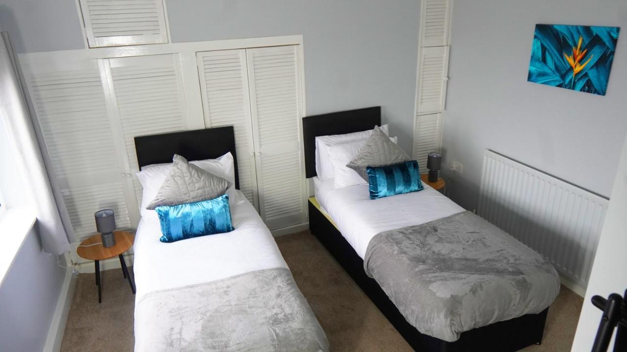 Portobello House - Four Bedroom House Perfect For Contractors - Sleeps 6 - Free Parking วุลฟ์เวอร์แฮมป์ตัน ภายนอก รูปภาพ