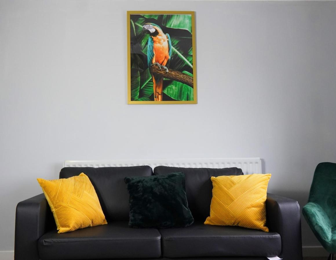 Portobello House - Four Bedroom House Perfect For Contractors - Sleeps 6 - Free Parking วุลฟ์เวอร์แฮมป์ตัน ภายนอก รูปภาพ