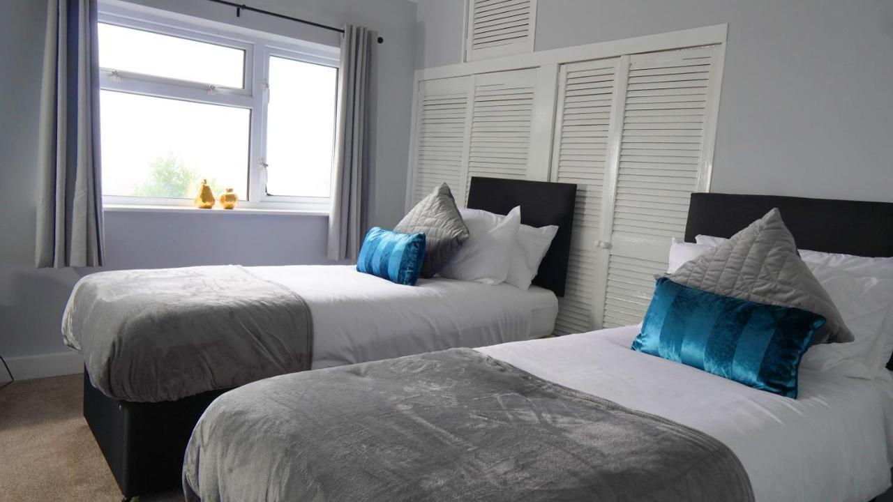 Portobello House - Four Bedroom House Perfect For Contractors - Sleeps 6 - Free Parking วุลฟ์เวอร์แฮมป์ตัน ภายนอก รูปภาพ