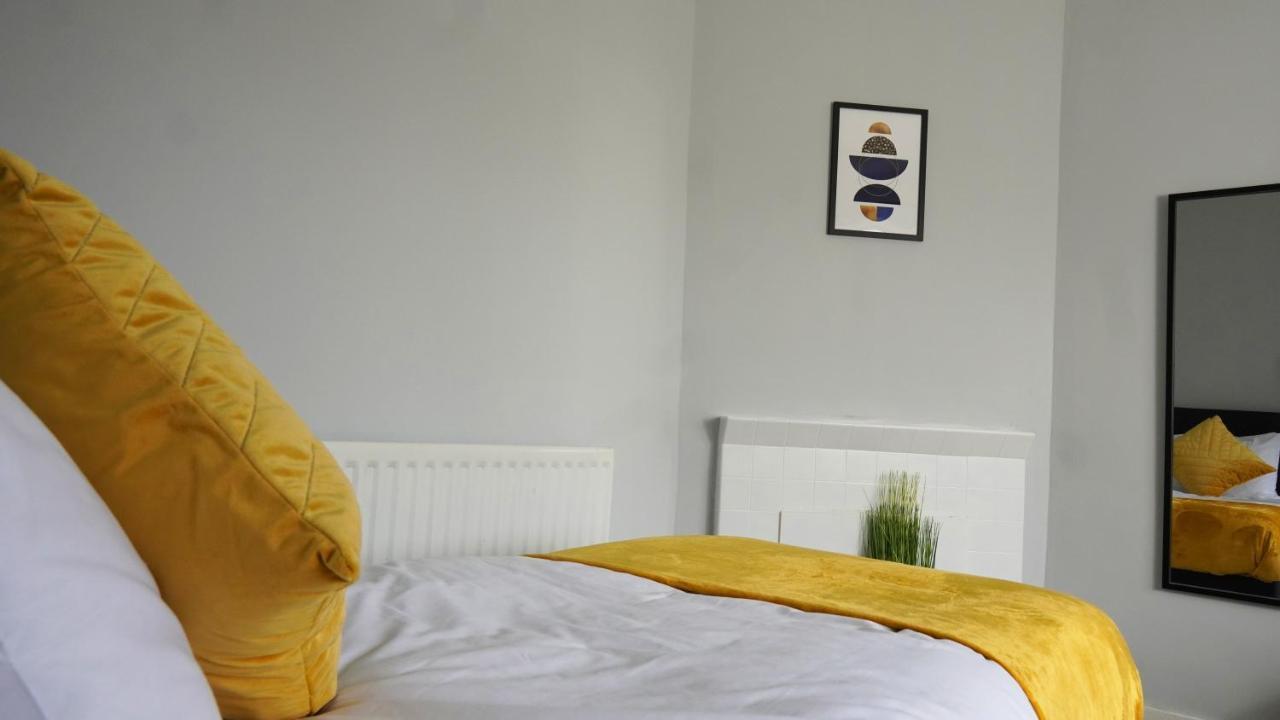Portobello House - Four Bedroom House Perfect For Contractors - Sleeps 6 - Free Parking วุลฟ์เวอร์แฮมป์ตัน ภายนอก รูปภาพ